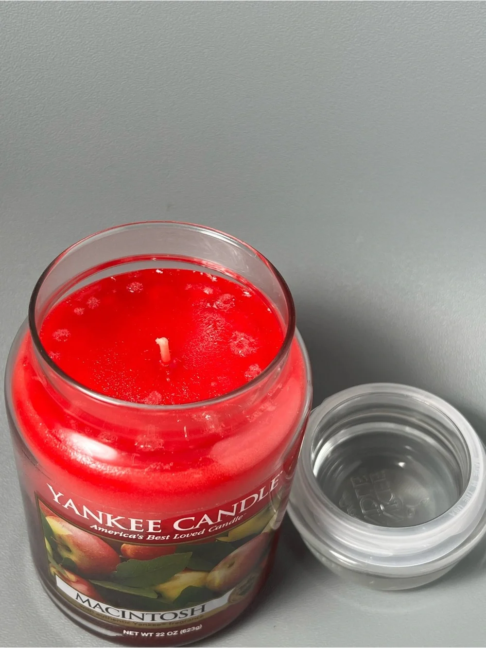 Yankee Candle Macintosh, Fall Scented Candle, 22oz